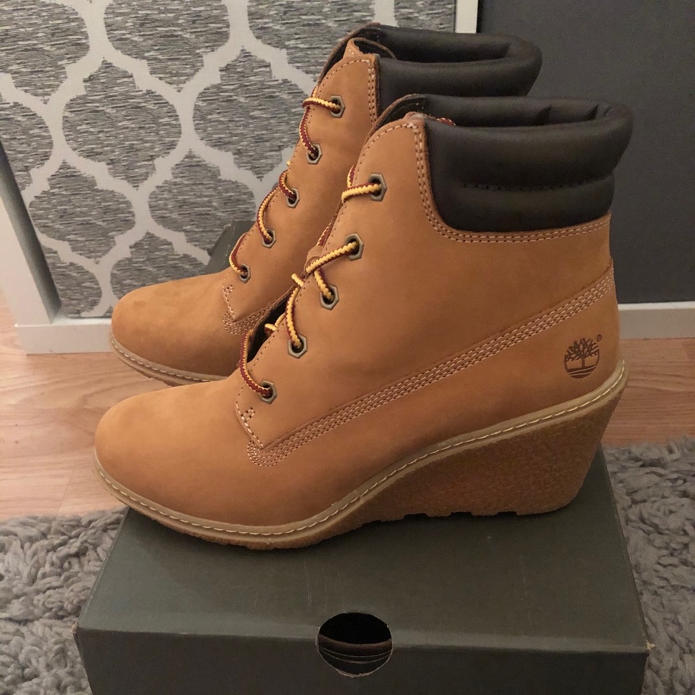 BRAND NEW - Women’s Timberland Amston